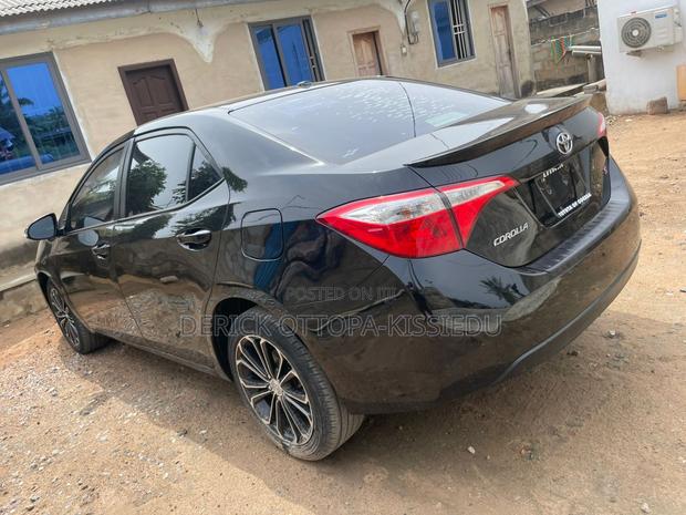 Toyota Corolla L (1.8L 4cyl 2A) 2018 Black