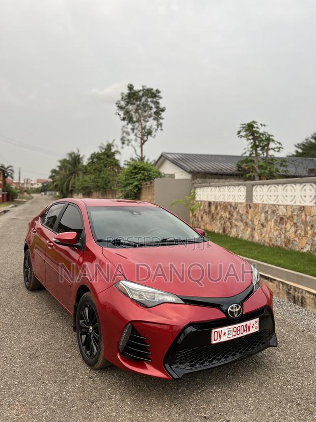 Toyota Corolla SE (1.8L 4cyl 2A) 2018 Red