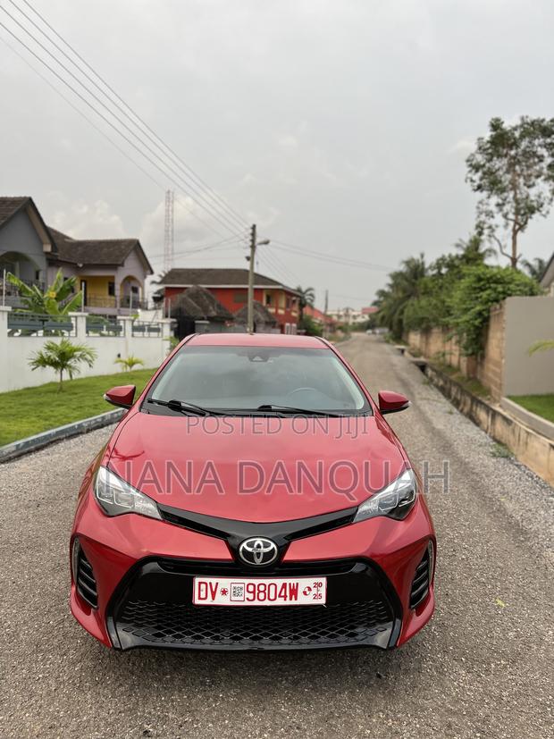 Toyota Corolla SE (1.8L 4cyl 2A) 2018 Red