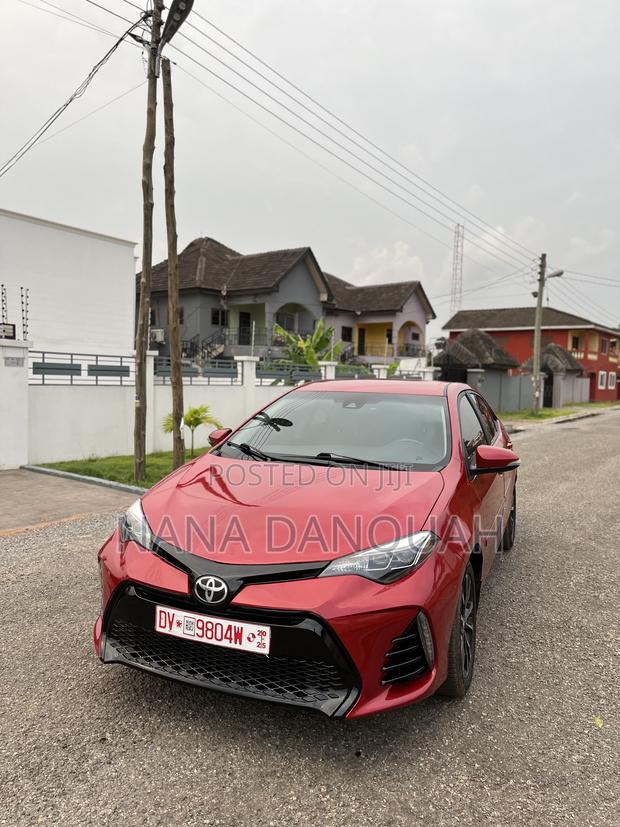 Toyota Corolla SE (1.8L 4cyl 2A) 2018 Red