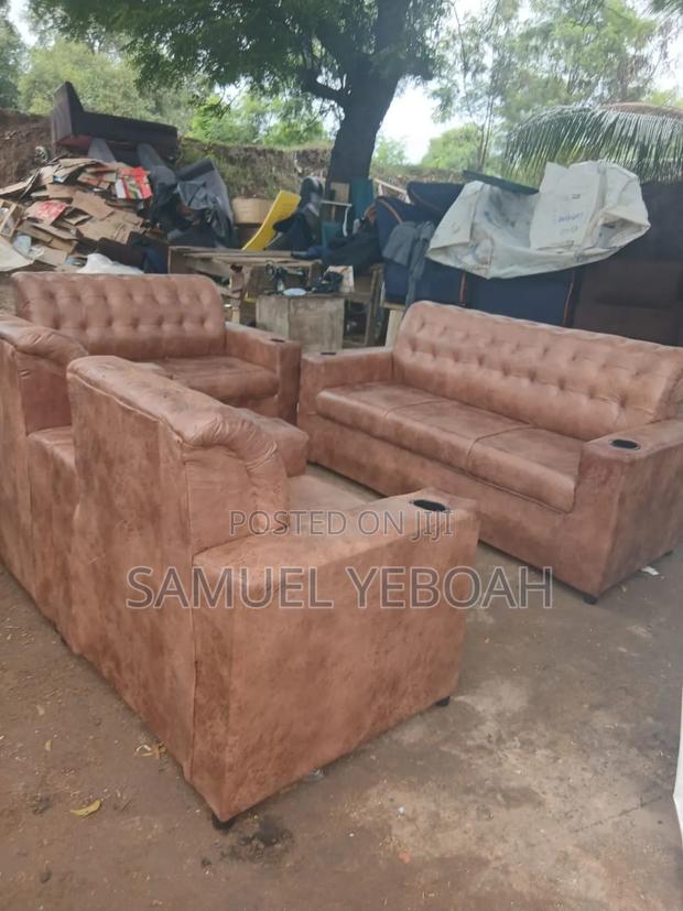 Quality Utv Staffing Chair Full Set (Free Delivery Accra Area) · Photo 2