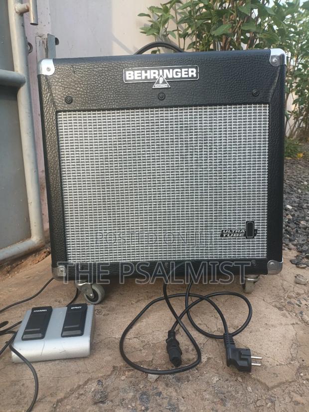 Behringer Vintager Ac112 Ultra Tube With Footswitch photo 4