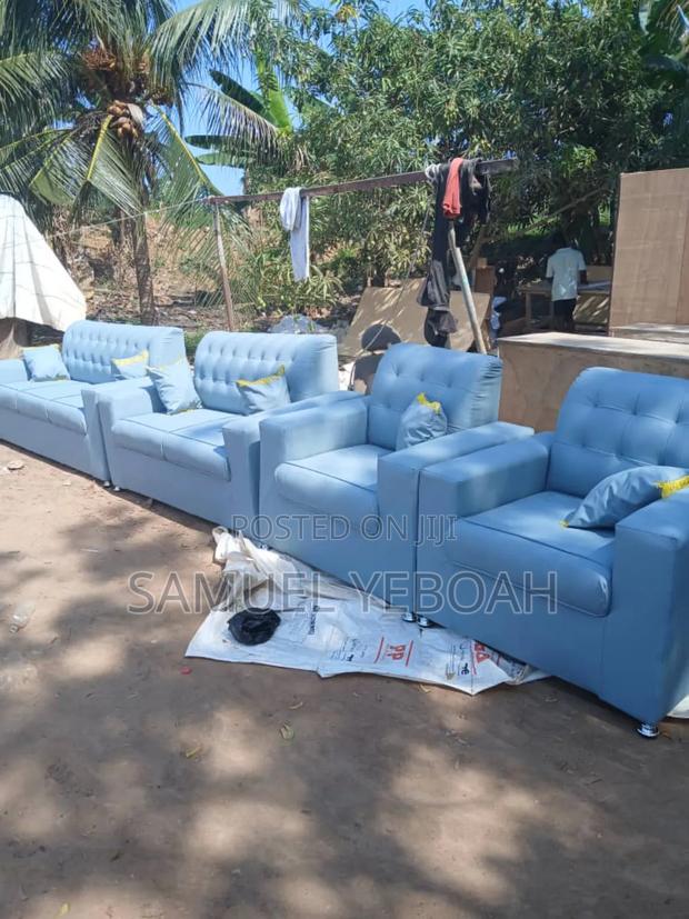 Quality Sofa Set · Photo 2