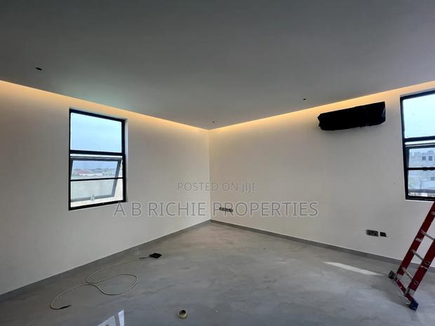 5bdrm Duplex in Ab Richie Properties, Tseaddo for sale · Photo 3