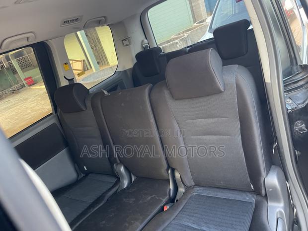 Toyota Voxy 2013 Black