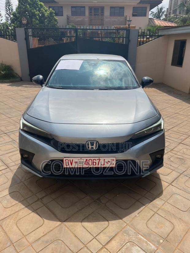 Honda Civic Sport 2022 Silver photo 2