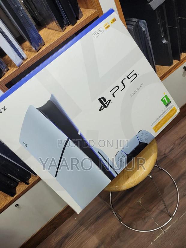 Ps5 Slim 1tb Disc Version photo 2