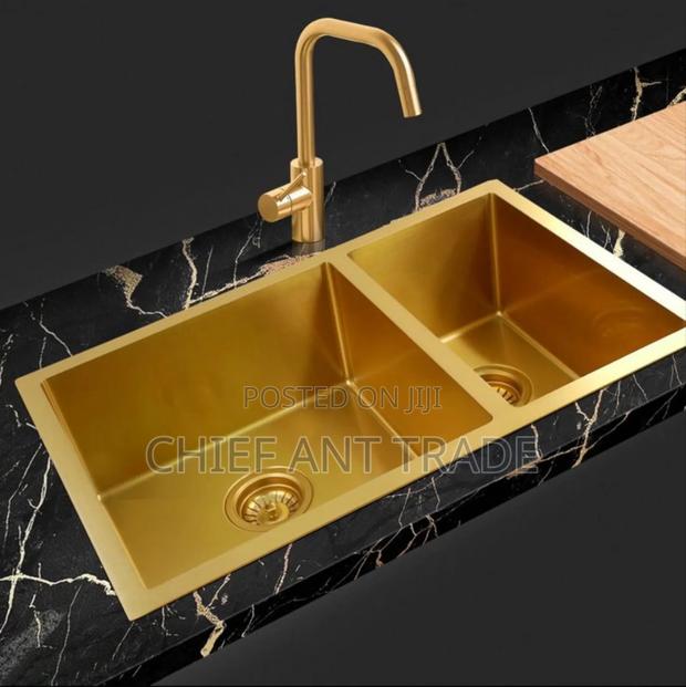 Double Gold Sink · Photo 3