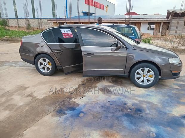 Volkswagen Passat 2.0 FSI Comfortline 2006 Brown