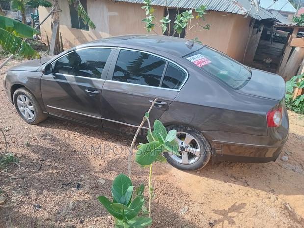 Volkswagen Passat 2.0 FSI Comfortline 2006 Brown