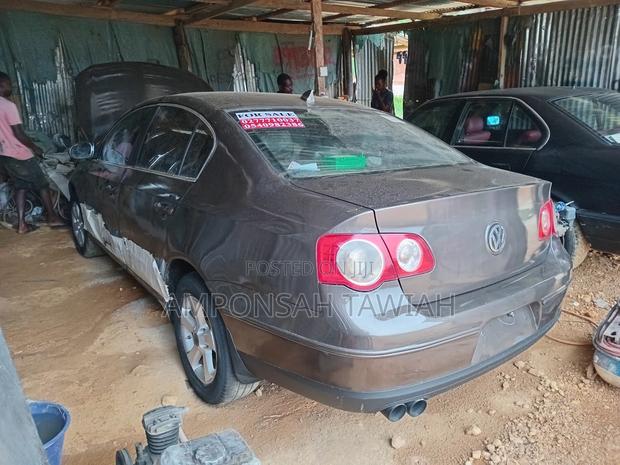 Volkswagen Passat 2.0 FSI Comfortline 2006 Brown