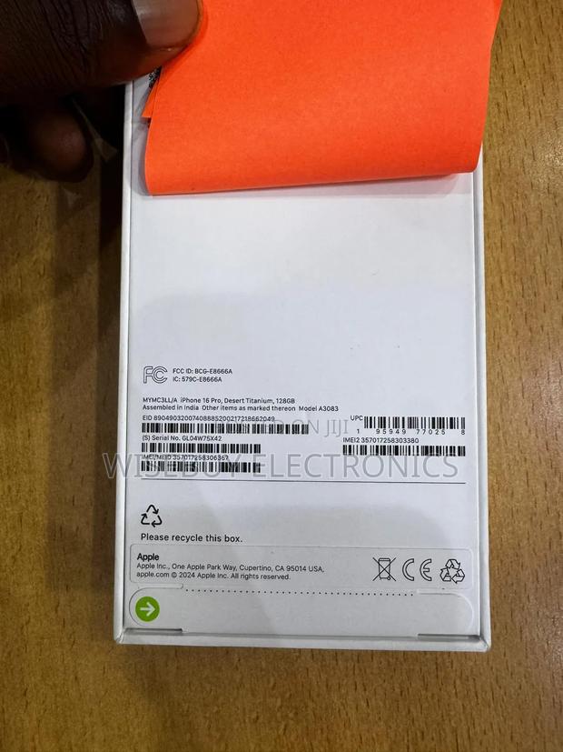 New Apple iPhone 16 Pro 128 GB Bronze photo 2