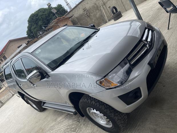 Mitsubishi L200 Single Cab 2.5 TD 4WD 2013 Silver