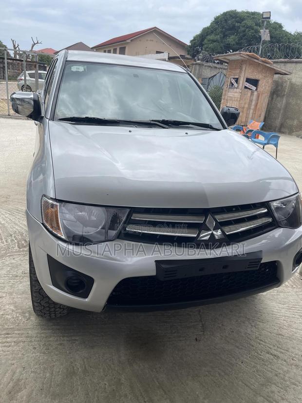 Mitsubishi L200 Single Cab 2.5 TD 4WD 2013 Silver