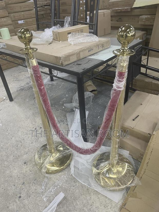 Royal Velvet Gold Stanchion Set photo 2