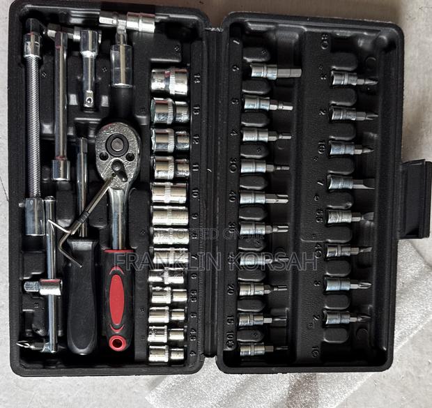 Socket Set Ratchet Torque Wrench photo 2
