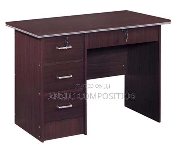 Modern Computer Desk · Photo 2