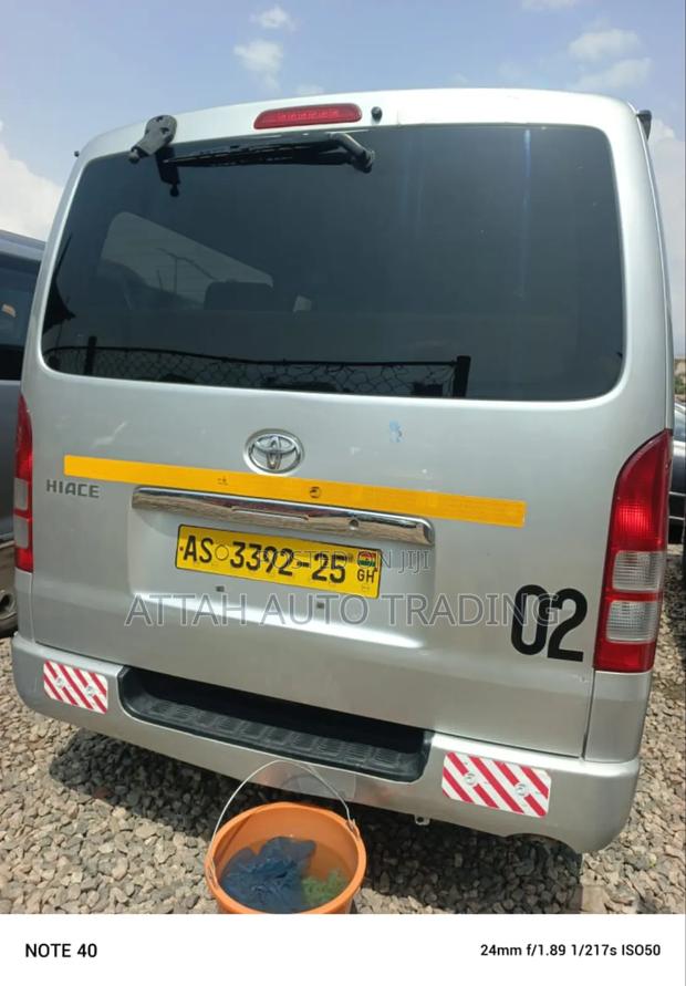 Toyota Grand HiAce 2012 Silver photo 7