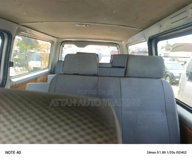 Toyota Grand HiAce 2012 Silver photo 8