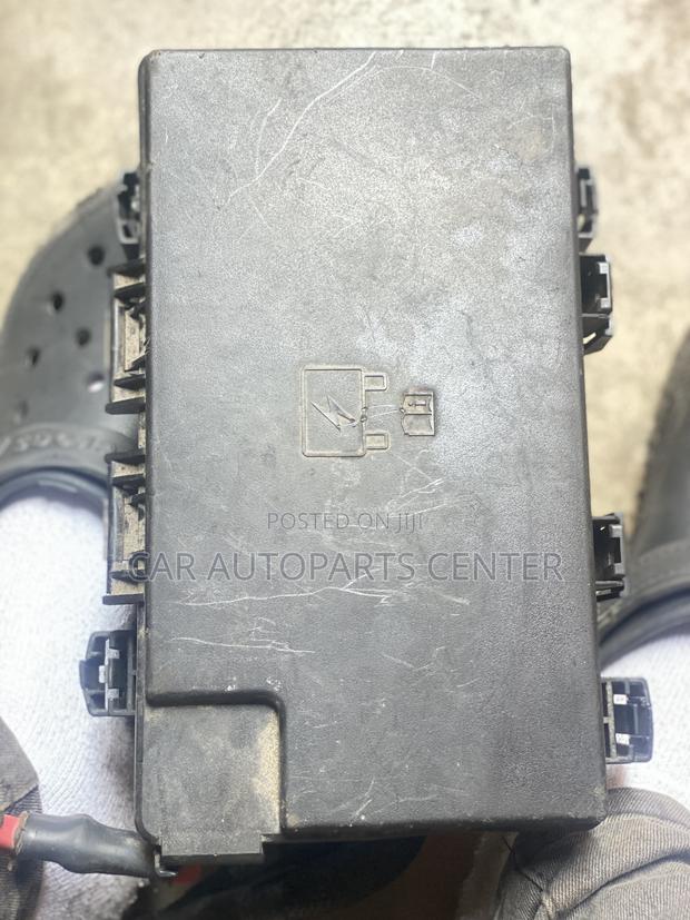 Dodge Ram /Jeep Cherokee Fusebox 2018 photo 3