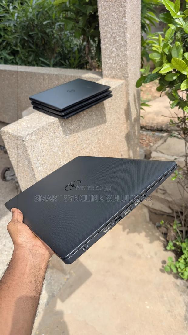 New Laptop Dell Vostro 3560 8GB Intel Core I5 SSD 256GB photo 4