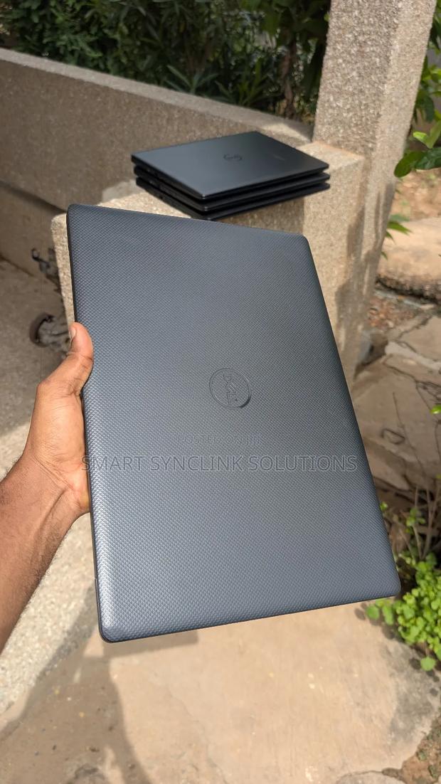 New Laptop Dell Vostro 3560 8GB Intel Core I5 SSD 256GB photo 5