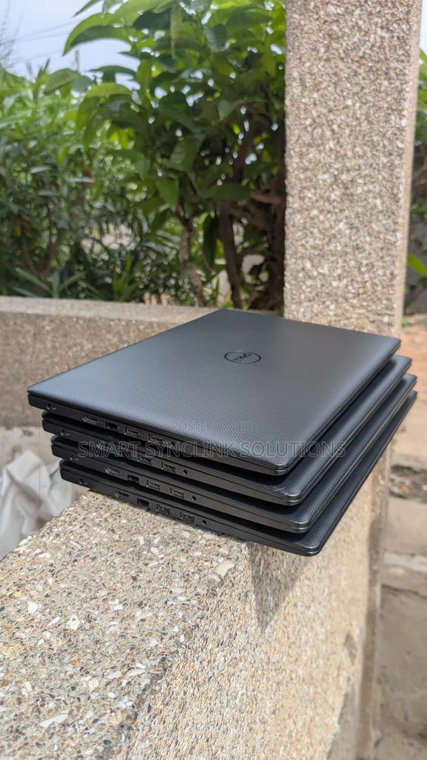 New Laptop Dell Vostro 3560 8GB Intel Core I5 SSD 256GB