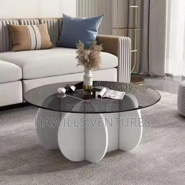 Modern Center Table · Photo 2