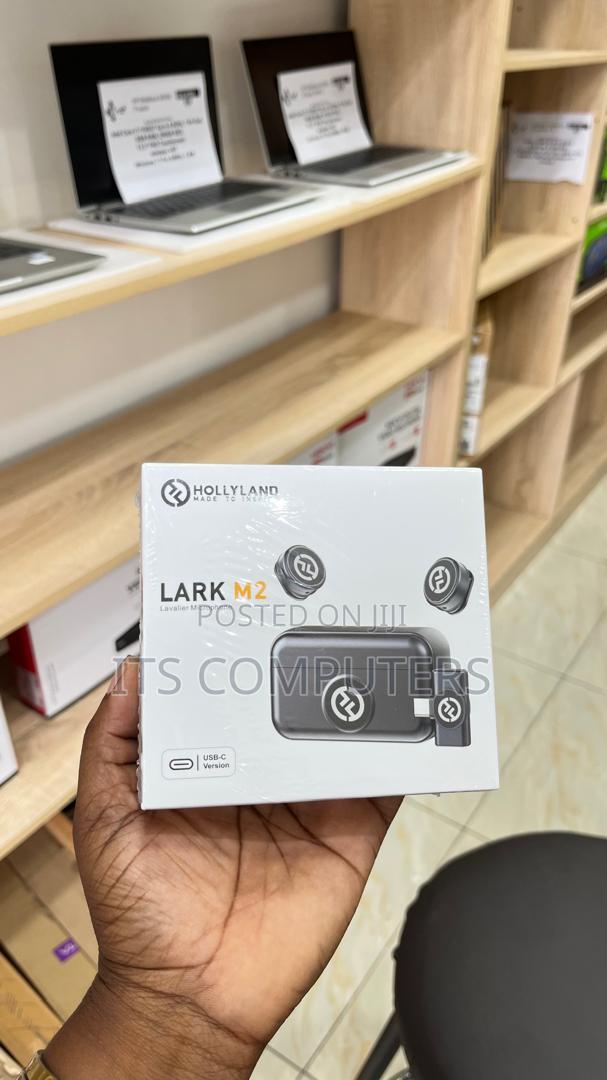 Hollyland Lark M2 Wireless Lavalier Microphone