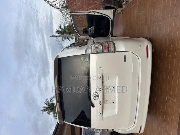 Toyota Voxy 2012 White