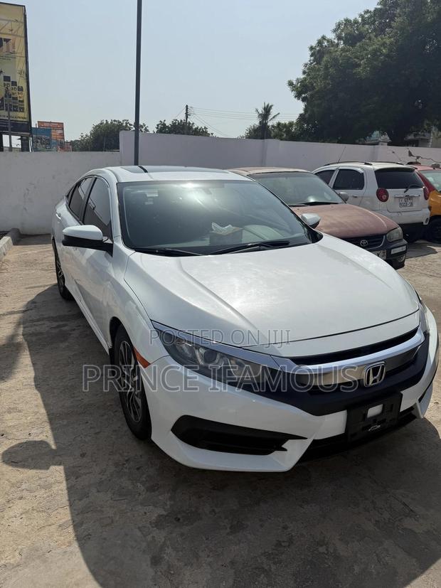 Honda Civic LX 4dr Sedan (2.0L 4cyl) 2016 White
