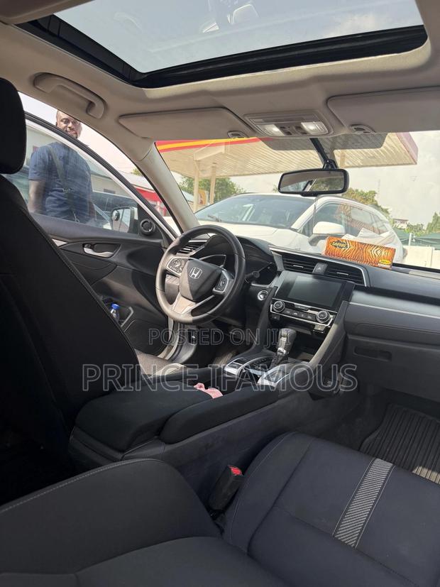 Honda Civic LX 4dr Sedan (2.0L 4cyl) 2016 White