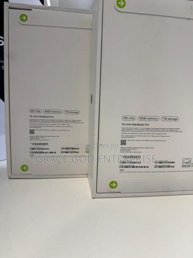 New Laptop Apple Macbook Pro 2025 M5 14-inch 16GB Apple M5 SSD 1T photo 2