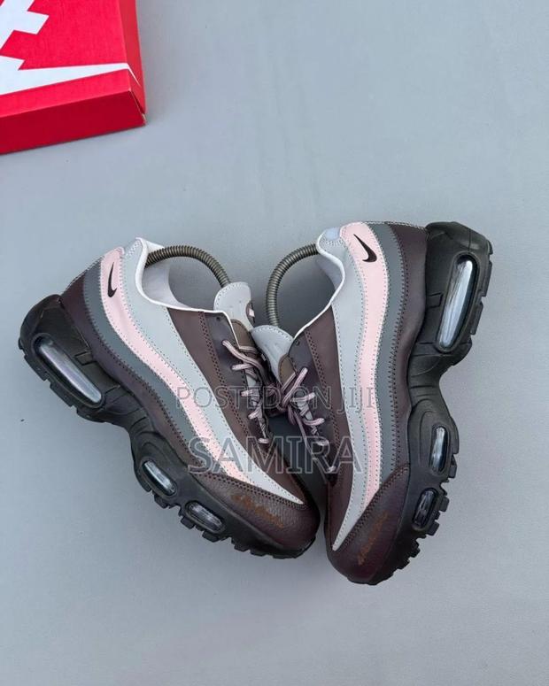 Nike Air Max 95 Premium Breathable Sneakers photo 5