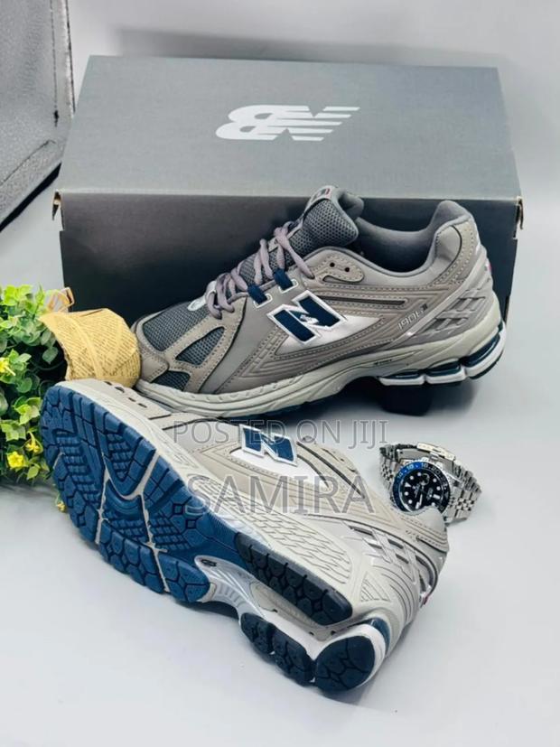 New Balance 1906r Premium Comfort Running Sneakers
