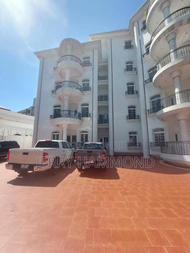 3bdrm Apartment in Greek Apartment In A, East Legon for sale · Photo 2