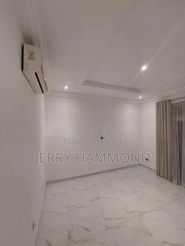 3bdrm Apartment in Greek Apartment In A, East Legon for sale · Photo 3