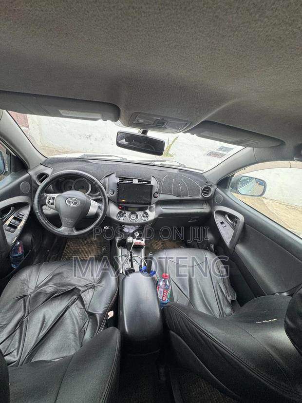 Toyota RAV4 2.5 4x4 2012 White photo 3
