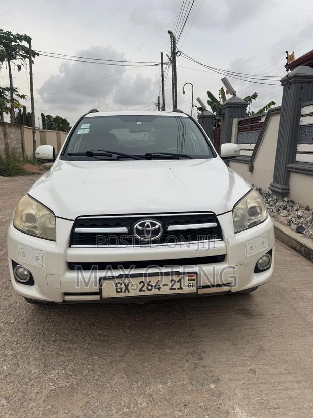 Toyota RAV4 2.5 4x4 2012 White photo 8