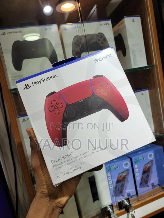 Original Ps5 Pads (Brand New) Available photo 2