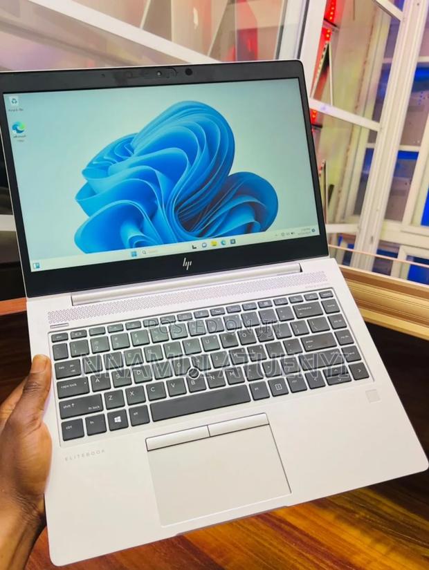 Laptop HP EliteBook 745 G6 16GB AMD Ryzen 5 SSD 128GB