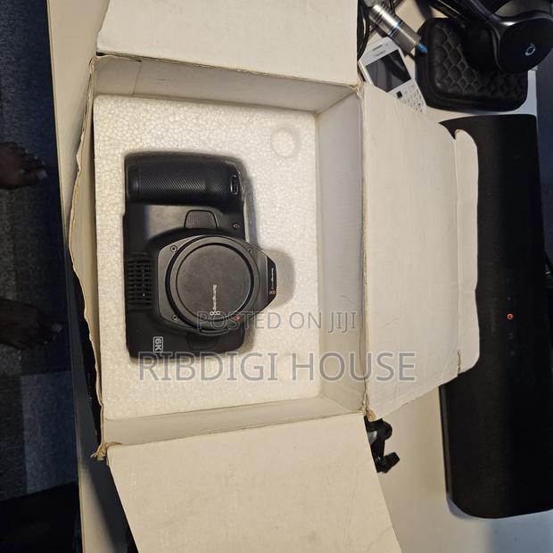 Blackmagic Pocket Pro Cinema Camera photo 3