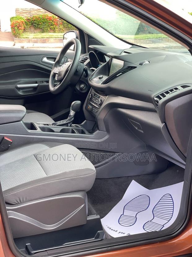 Ford Escape SE 4x4 2017 Brown