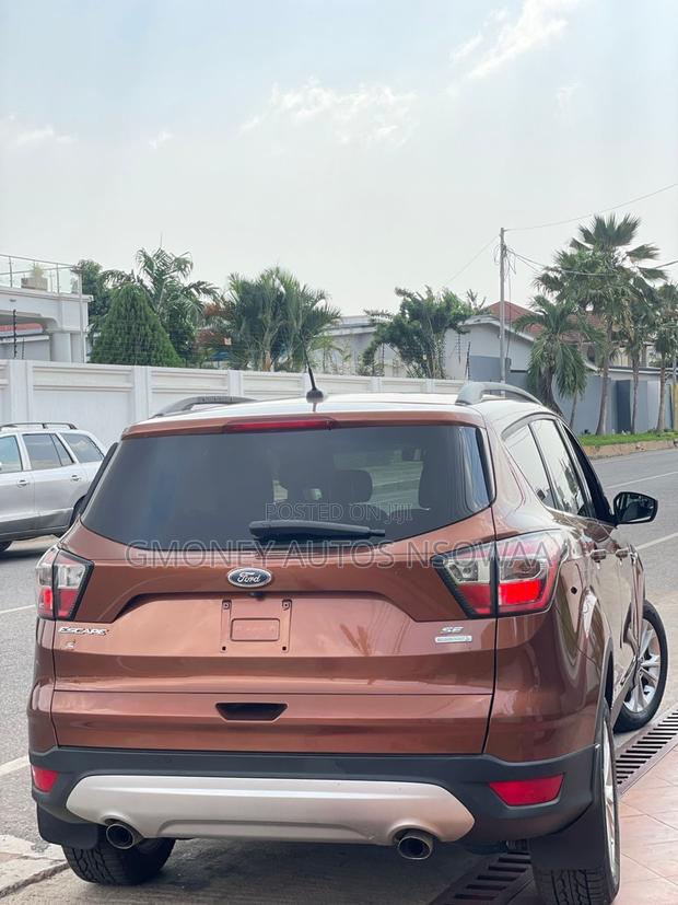Ford Escape SE 4x4 2017 Brown