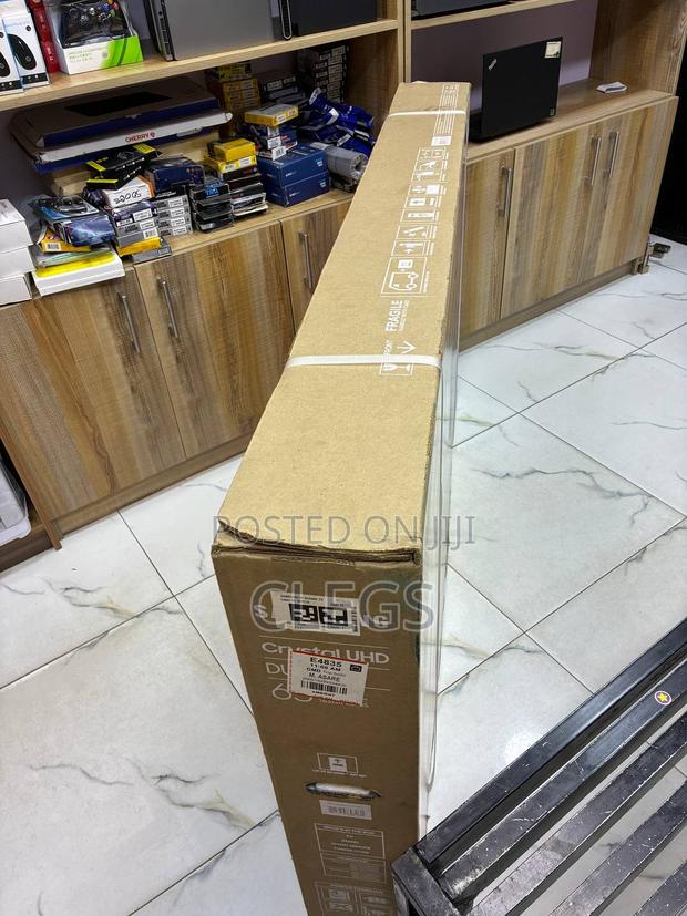 Samsung 65 Inch Uhd Tv Smart Tv 2025 Model photo 2