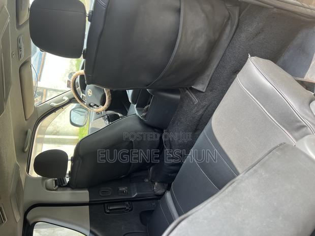 Toyota HiAce 2012 Grey