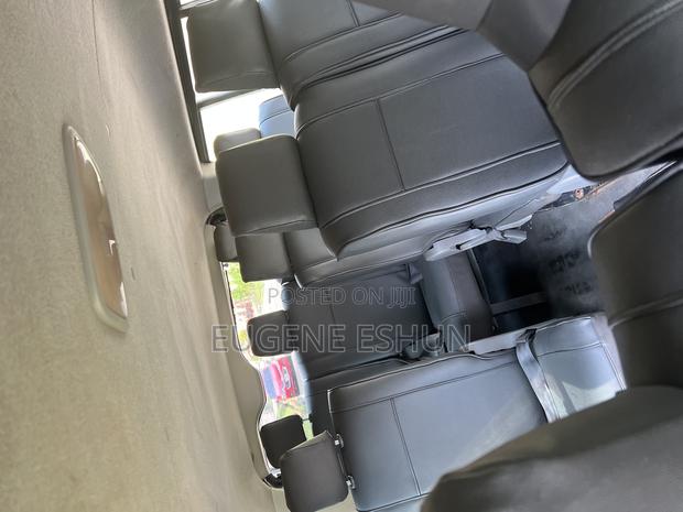 Toyota HiAce 2012 Grey