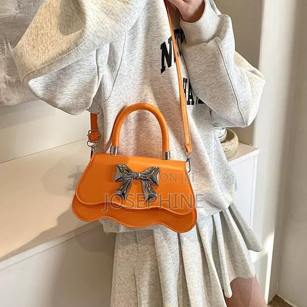 Ladies Cute Crossbag photo 3