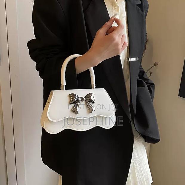 Ladies Cute Crossbag photo 4