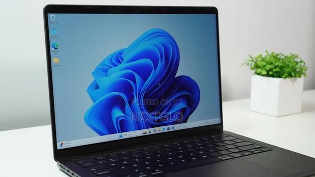 Windows on Macbook · Photo 2